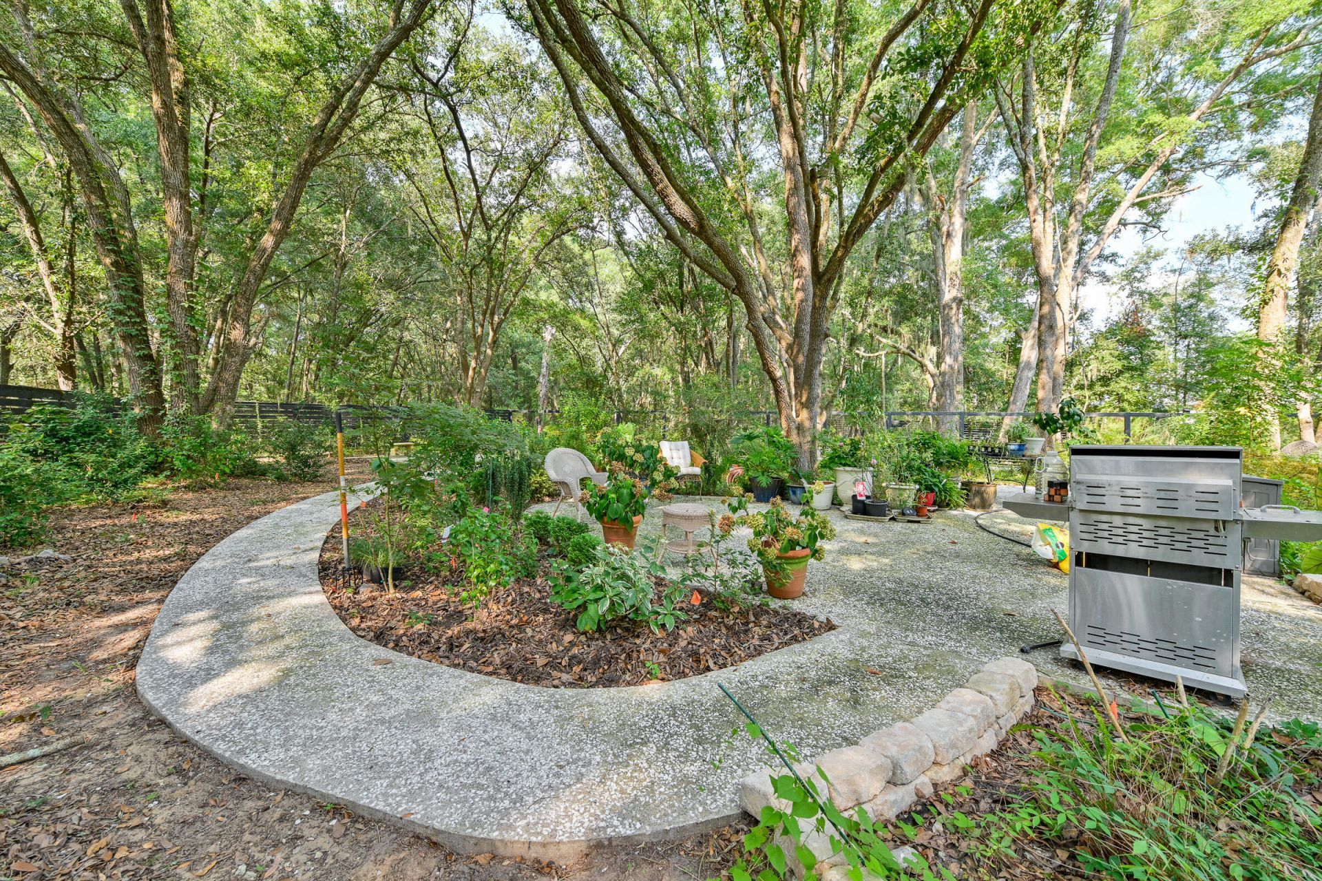 9 Bajala Drive East Photo 45