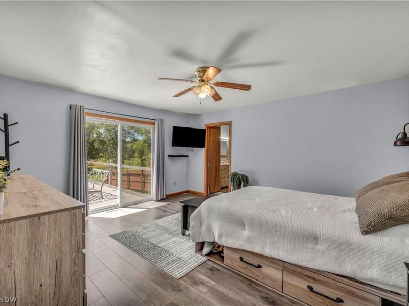 2342 Salt Springs Road, Mc Donald, OH 44437 Photo 12