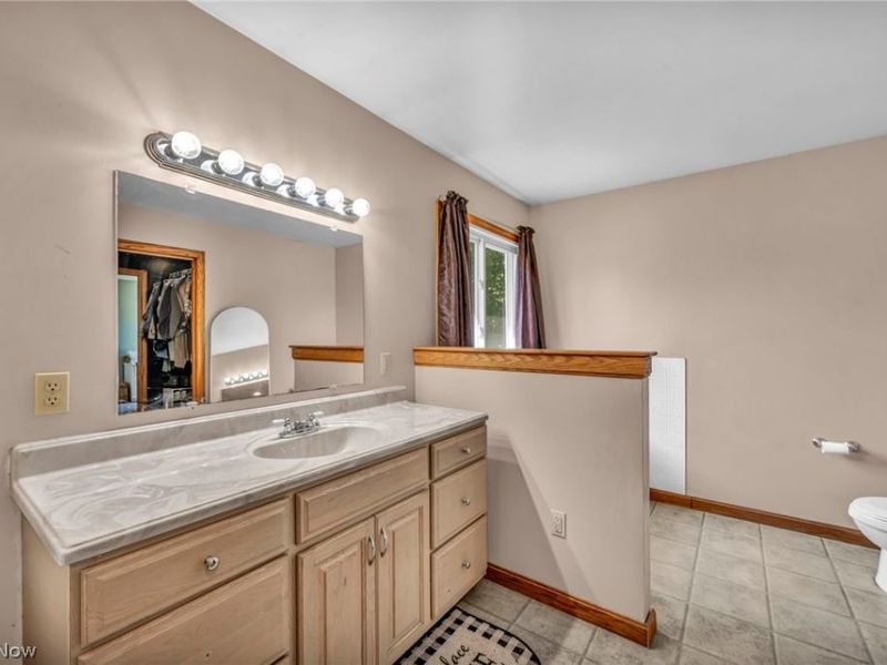 2342 Salt Springs Road, Mc Donald, OH 44437 Photo 14