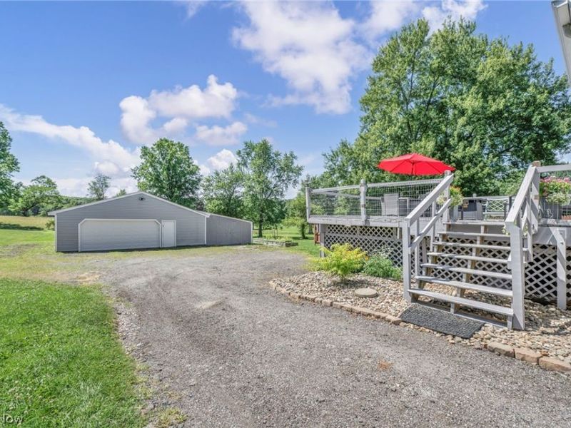 2342 Salt Springs Road, Mc Donald, OH 44437 Photo 26