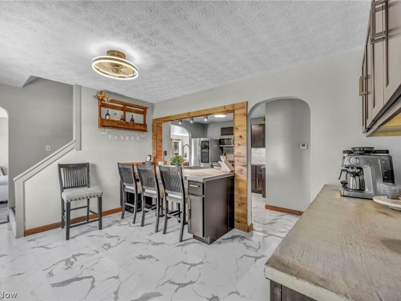 2342 Salt Springs Road, Mc Donald, OH 44437 Photo 3