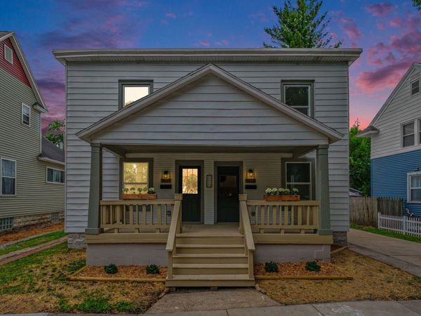 1021 Lincoln Avenue NW, Grand Rapids, MI 49504