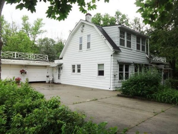 2157 Schuster DRIVE, Beloit, WI 53511