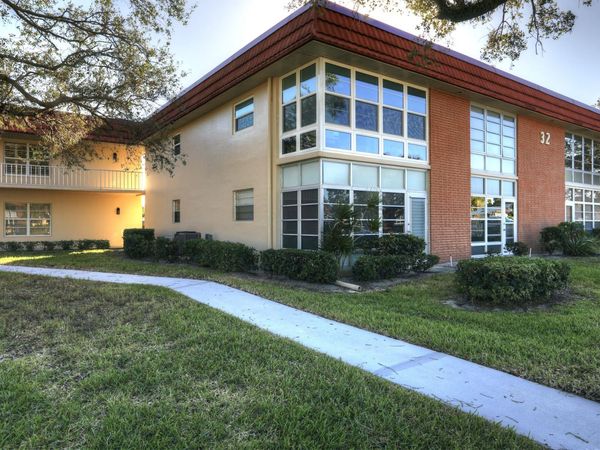 32 Pine Arbor Lane , Unit 205, Vero Beach, FL 32962