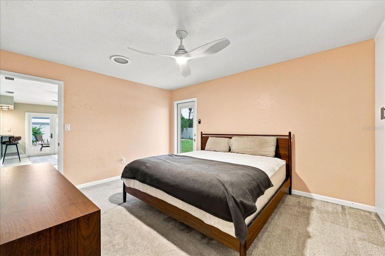 8805 Kenwood Road, Seminole, FL 33777 Photo