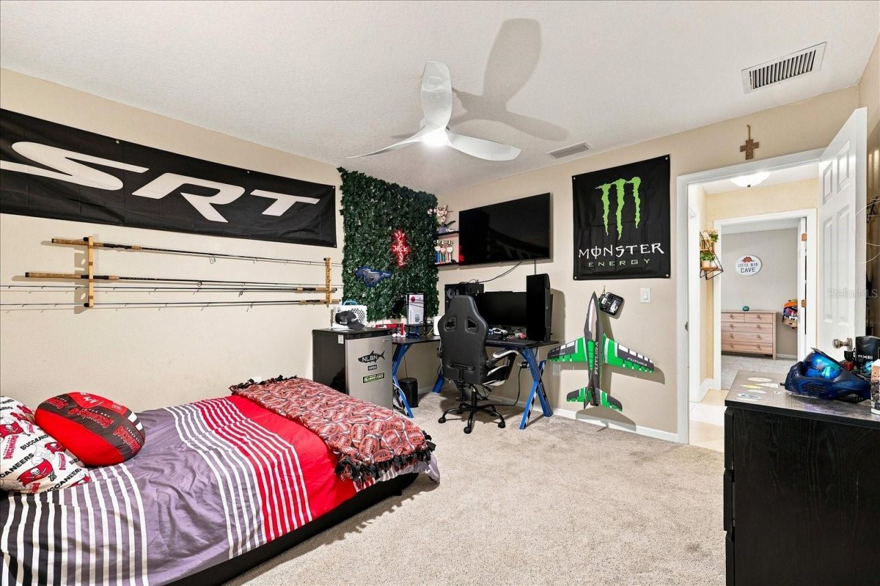 8805 Kenwood Road, Seminole, FL 33777 Photo