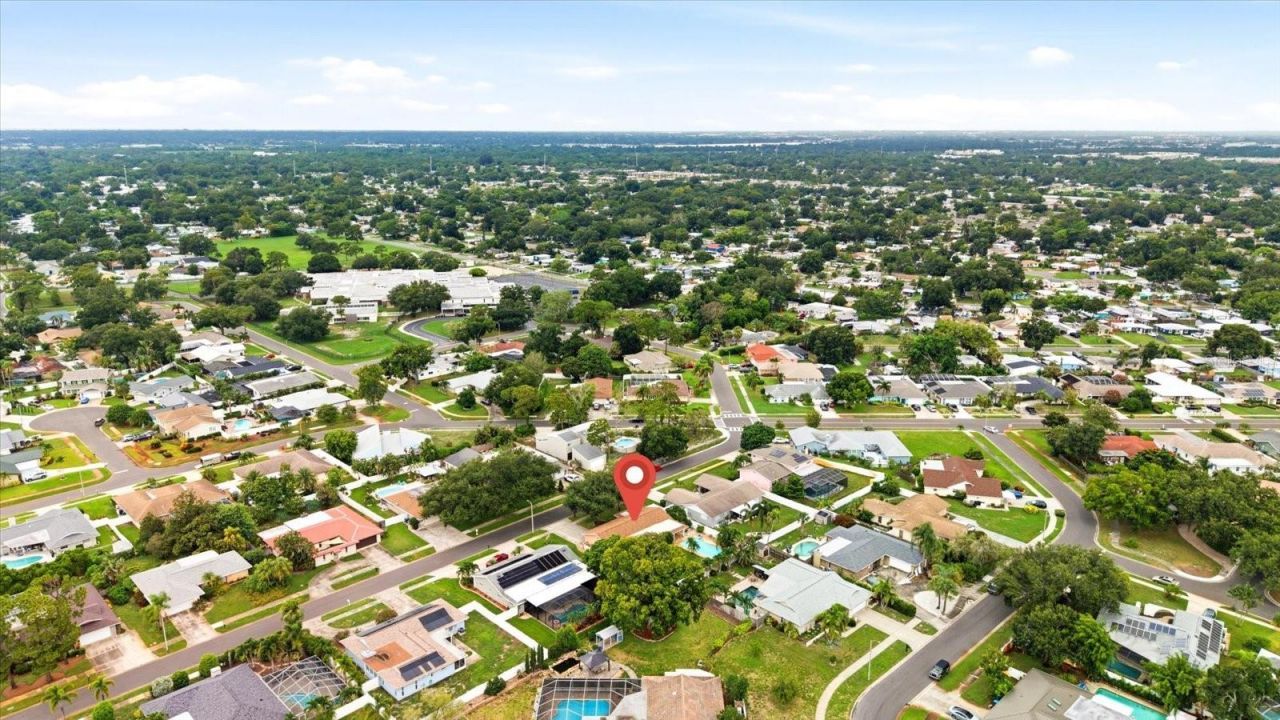 8805 Kenwood Road, Seminole, FL 33777 Photo