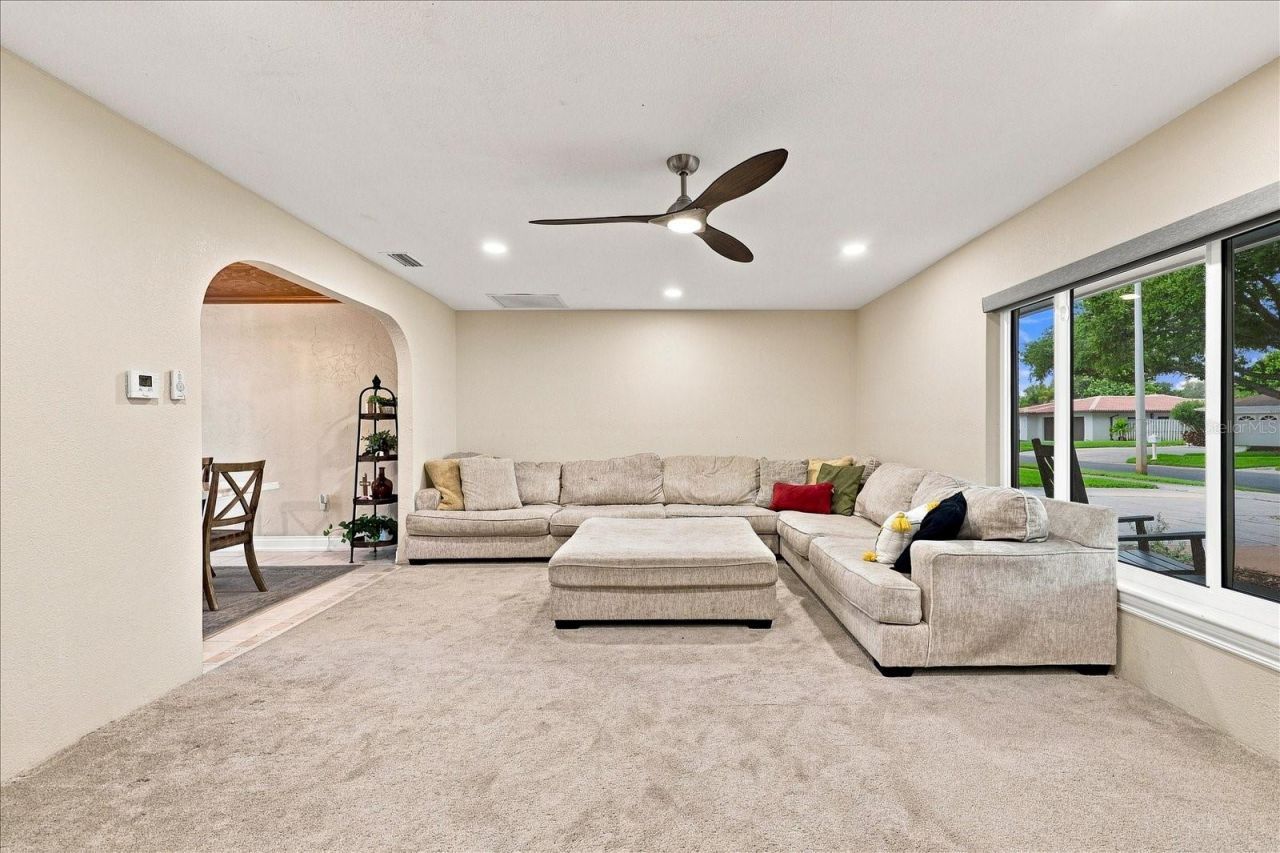 8805 Kenwood Road, Seminole, FL 33777 Photo