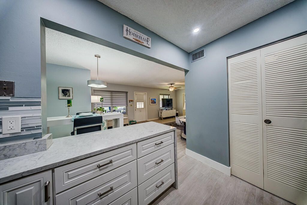 118 Lake Pine Circle, Unit A-2, Greenacres, FL 33463 Photo