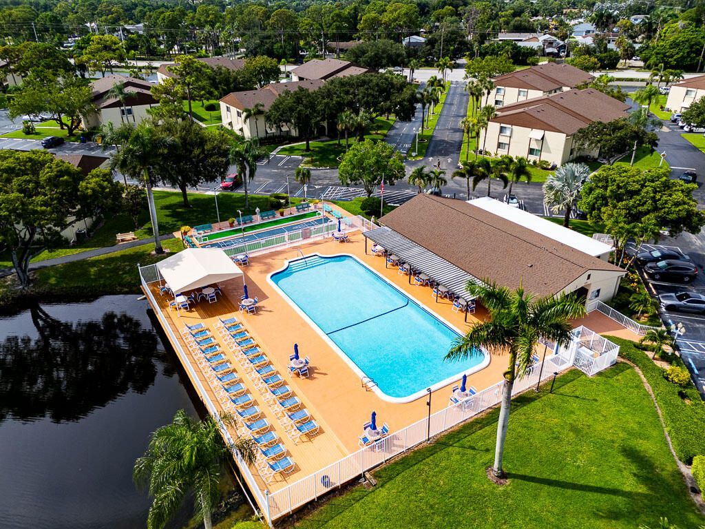 118 Lake Pine Circle, Unit A-2, Greenacres, FL 33463 Photo