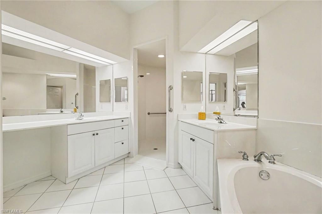 10274 Cape Roman Rd, Unit 102, Estero, FL 34135 Photo