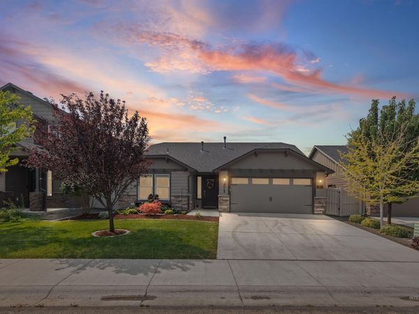 7611 W Corona Dr, Boise, ID 83709
