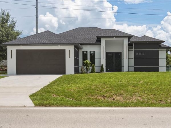 2811 1st ST W, LEHIGH ACRES, FL 33971