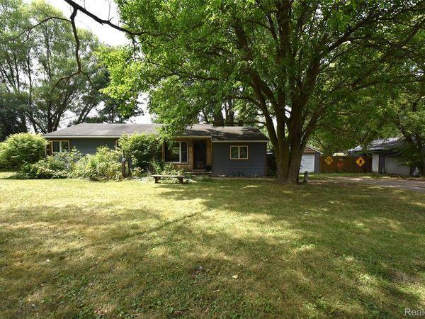 3044 Seymour Road, Clayton Township, Mi 48473