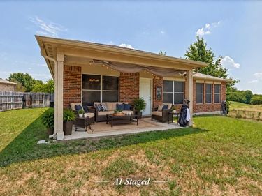 15985 Avenel Way, Fort Worth, TX 76177