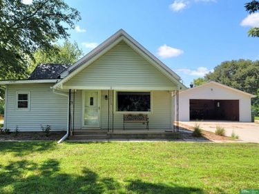 839 7th Avenue, Fairmont, NE 68354
