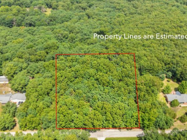 7137 E 150 N, Knox, IN 46534