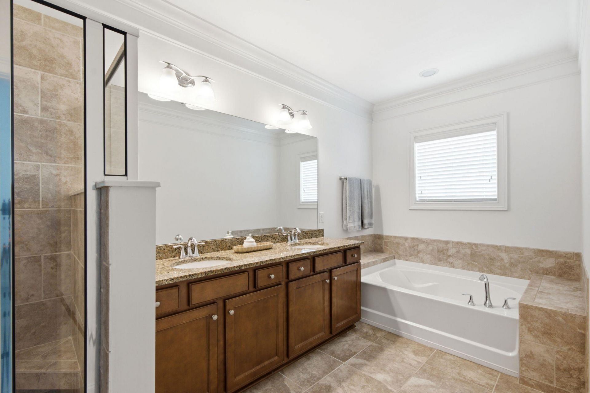 656 Coleman Boulevard Photo 34