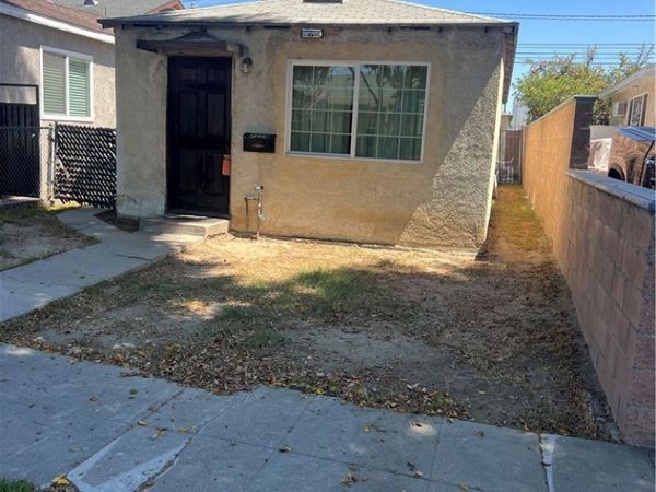 2114 Cowlin , Commerce, CA 90040
