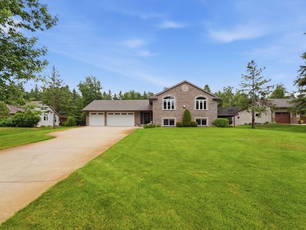 3405 Pawnee Drive SE, Alexandria, MN 56308
