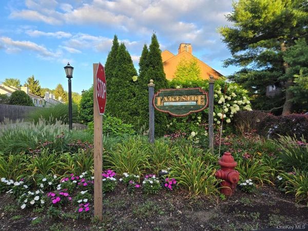 731 Panorama Drive, Mohegan Lake, NY 10547