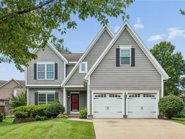 8925 W 132nd Terrace, Overland Park, KS 66213