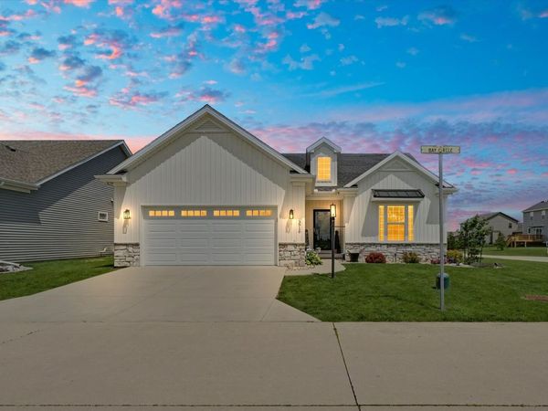 3916 Bay Circle , Unit 3916, Champaign, IL 61822