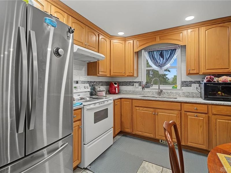 2305 Ross Road, Bethel Township, OH 45371 Photo 10