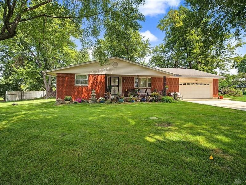 2305 Ross Road, Bethel Township, OH 45371 Photo 3