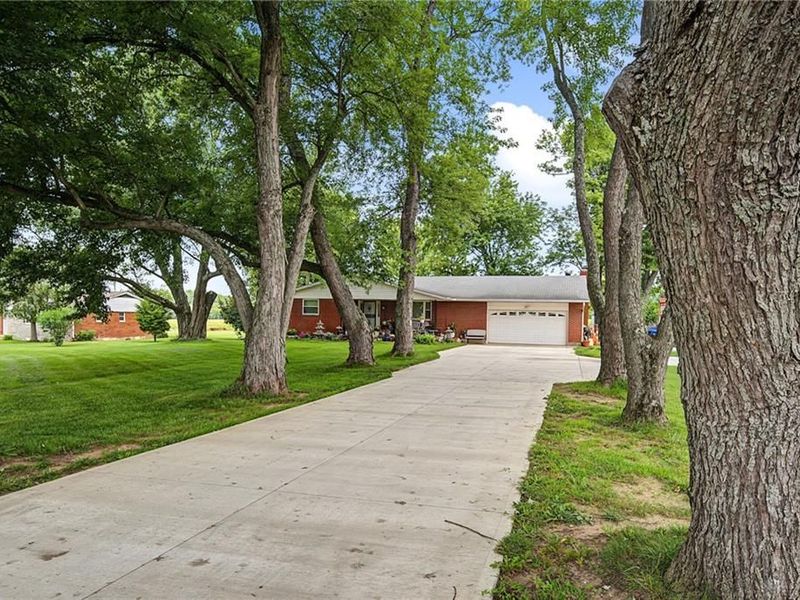 2305 Ross Road, Bethel Township, OH 45371 Photo 4