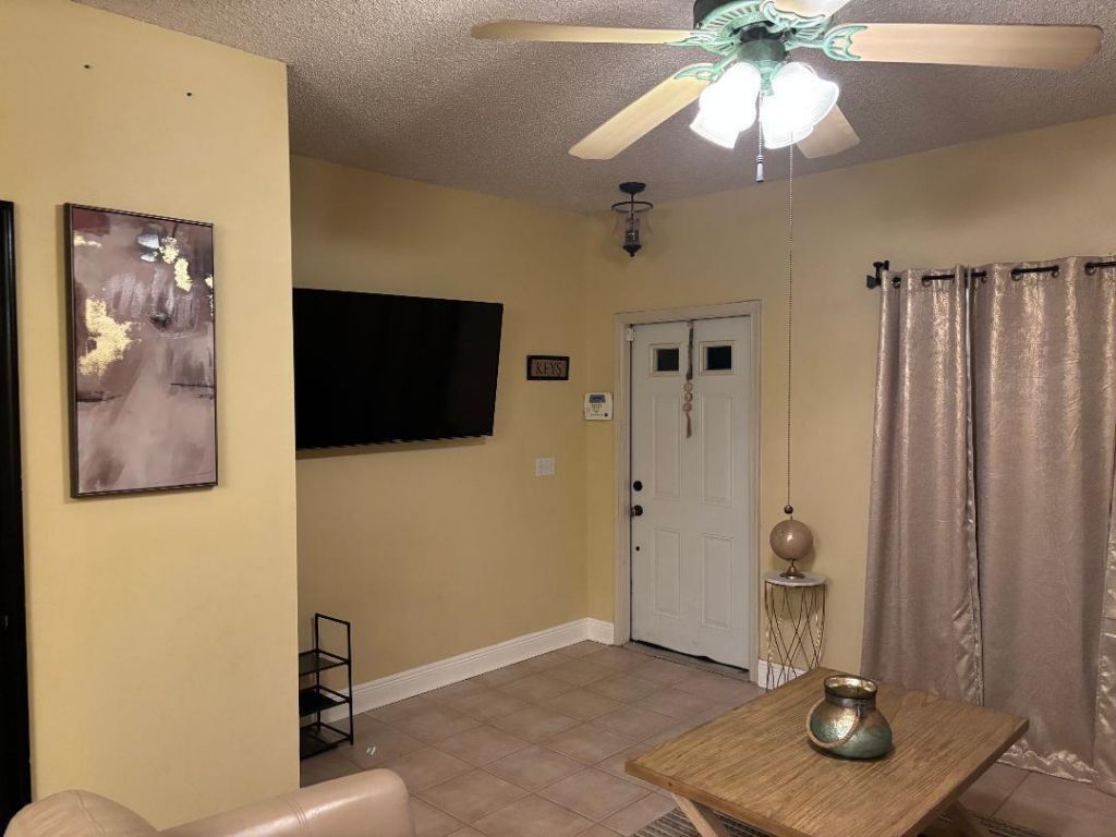 11050 Conch Court, Tamarac, FL 33321 Photo