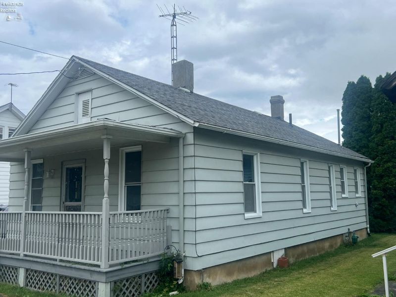 908 Ontario Street, Sandusky, OH 44870 Photo 2