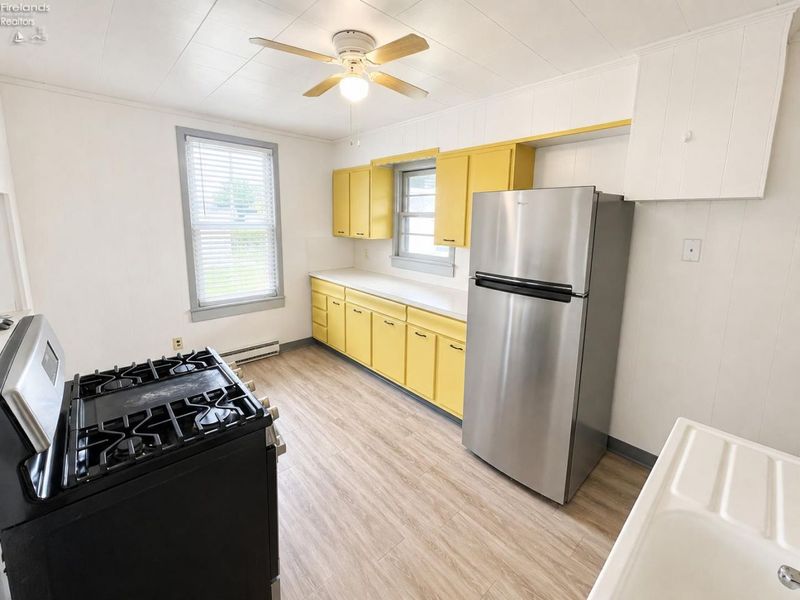908 Ontario Street, Sandusky, OH 44870 Photo 4