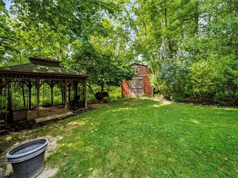 10182 Mulberry Road, Chardon, OH 44024 Photo 32