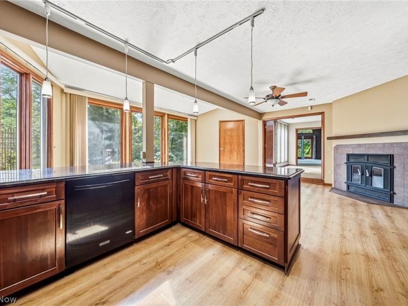 10182 Mulberry Road, Chardon, OH 44024 Photo 8