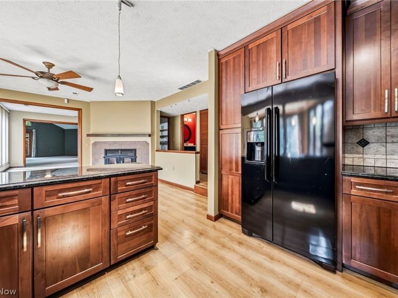 10182 Mulberry Road, Chardon, OH 44024 Photo 9