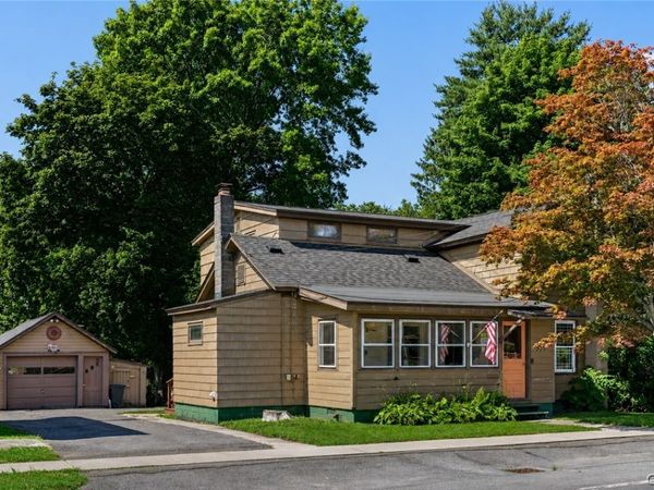 557 Main Street , Phoenix, NY 13135