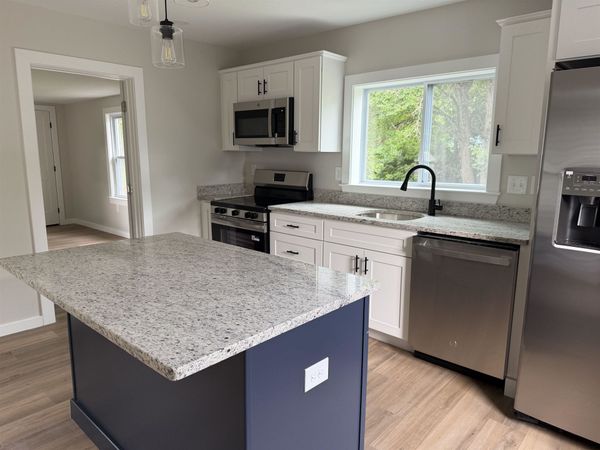 27 Washington Street, Ashland, NH 03217