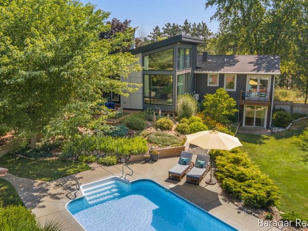 6835 Belmont Avenue NE, Belmont, MI 49306
