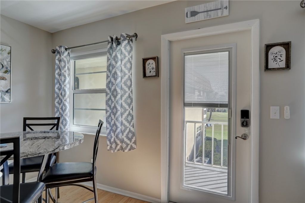32 Pine Arbor Lane, Unit 205, Vero Beach, FL 32962 Photo
