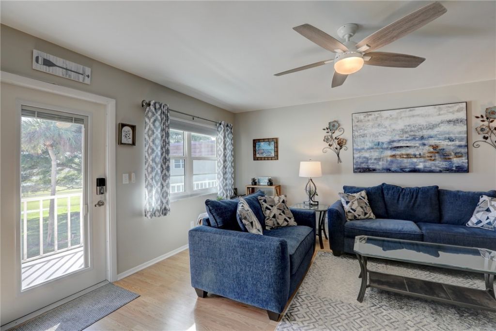 32 Pine Arbor Lane, Unit 205, Vero Beach, FL 32962 Photo