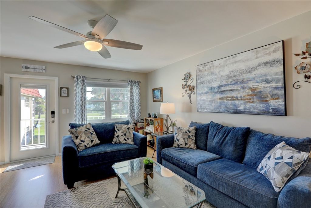 32 Pine Arbor Lane, Unit 205, Vero Beach, FL 32962 Photo