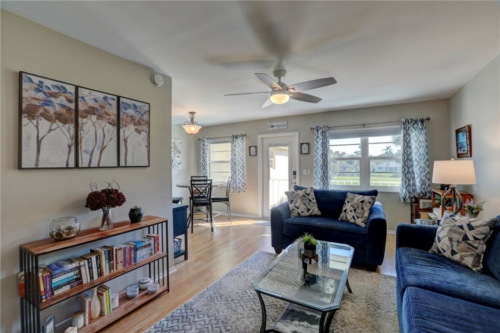32 Pine Arbor Lane, Unit 205, Vero Beach, FL 32962 Photo