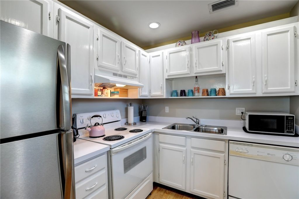 32 Pine Arbor Lane, Unit 205, Vero Beach, FL 32962 Photo