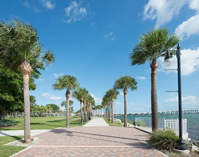 321 S Ocean Drive, Fort Pierce, FL 34949 Photo