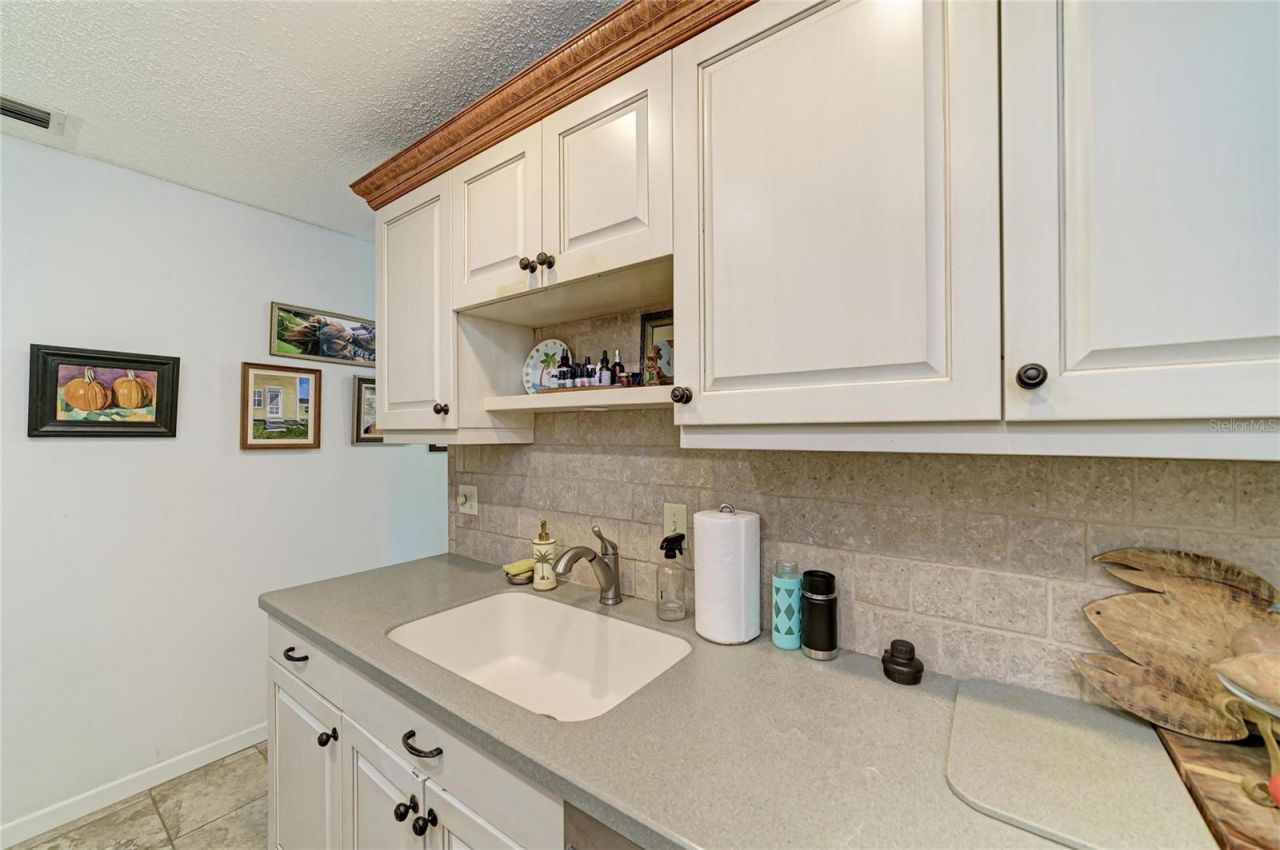4723 Palm Aire Circle, Sarasota, FL 34243 Photo
