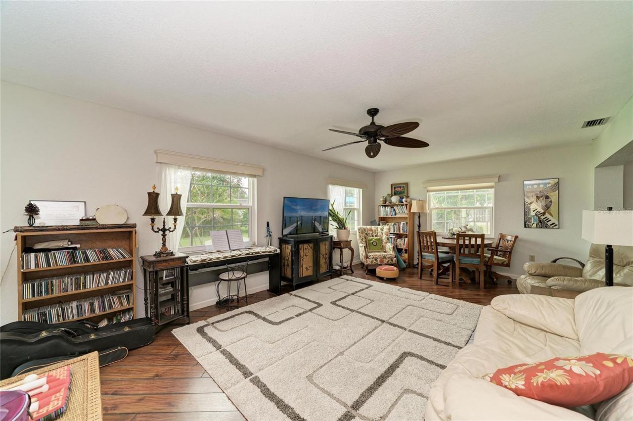 4723 Palm Aire Circle, Sarasota, FL 34243 Photo