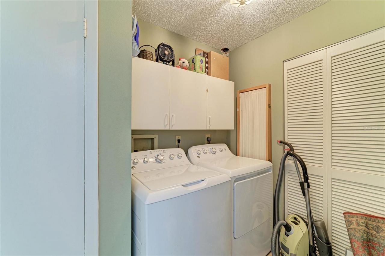 4723 Palm Aire Circle, Sarasota, FL 34243 Photo