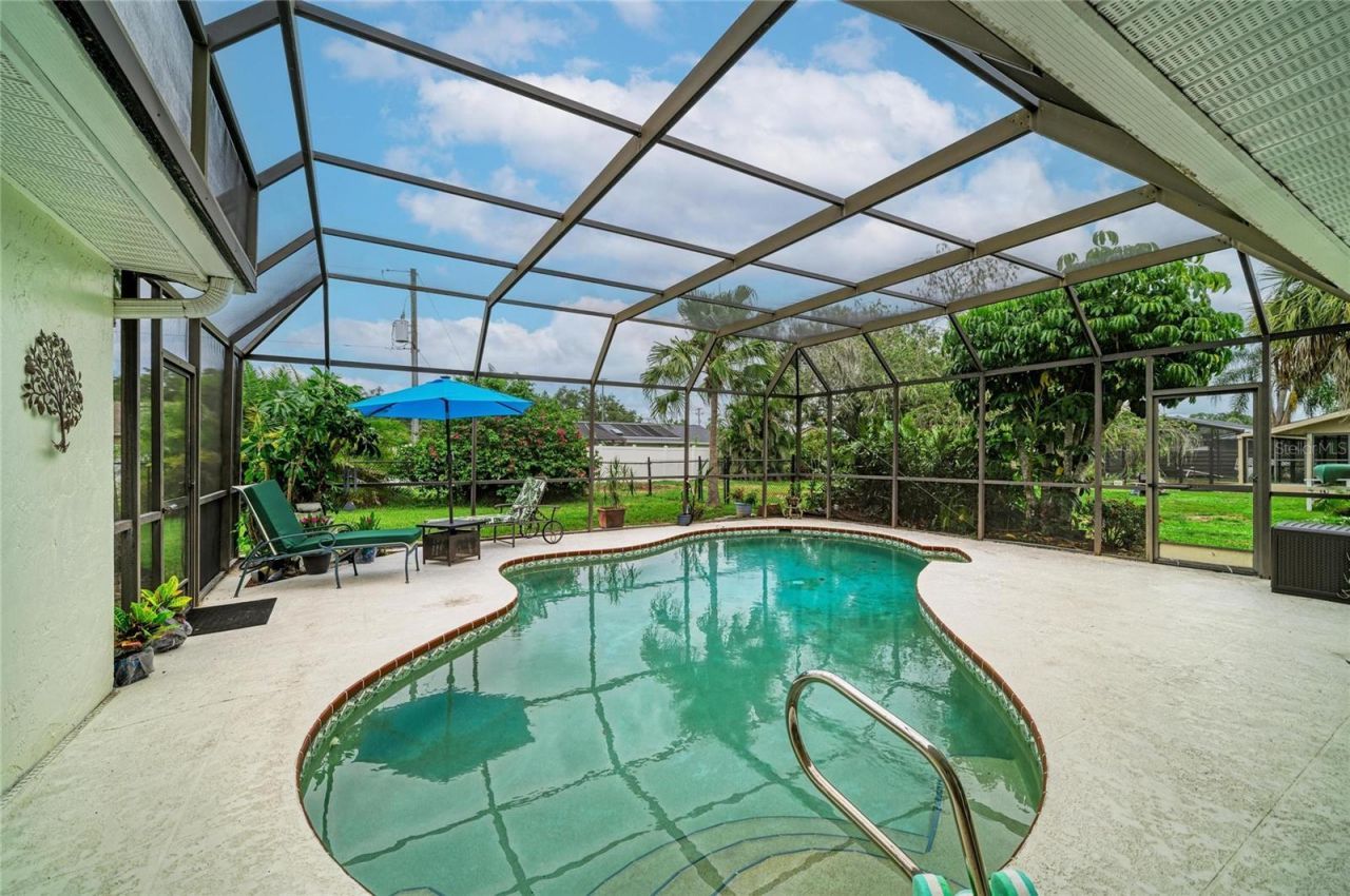 4723 Palm Aire Circle, Sarasota, FL 34243 Photo