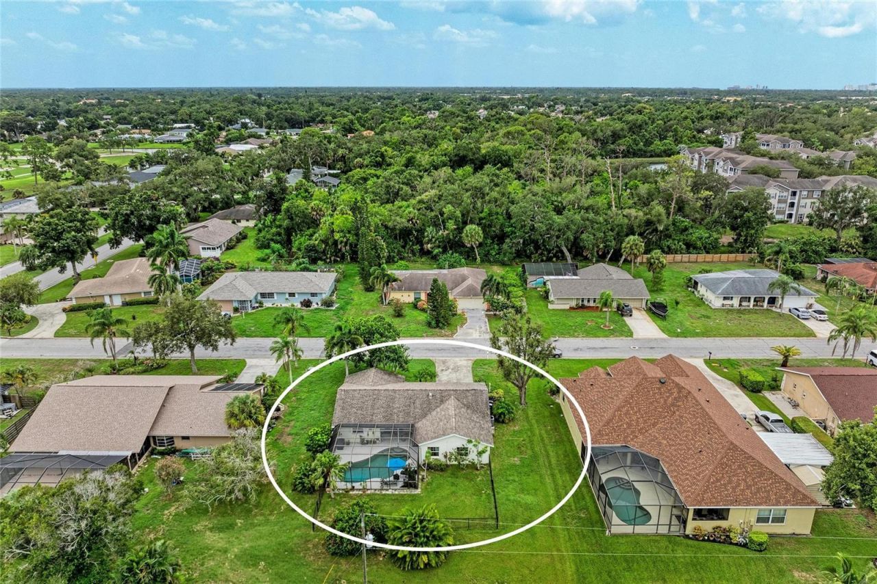 4723 Palm Aire Circle, Sarasota, FL 34243 Photo